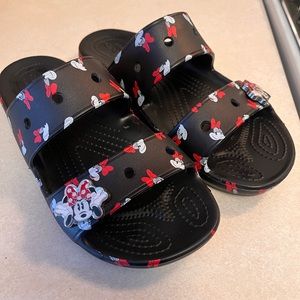 Disney Minnie CROC Slides W9 - like new!